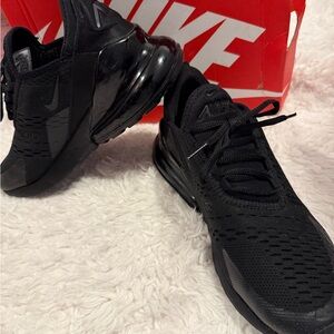 Nike Men's Black Athletic Sneakers